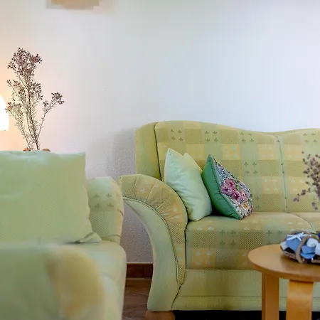 شقة 51 4, Lindenweg 8d