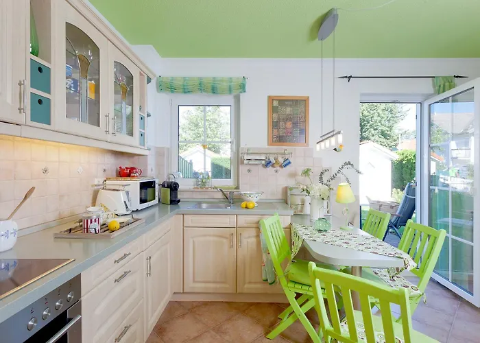 51 4, Lindenweg 8d شقة *